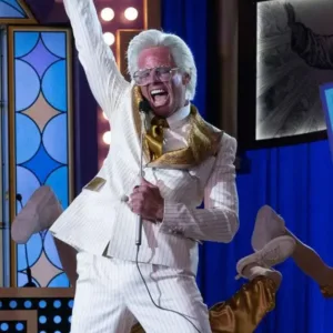 The-Righteous-Gemstones-S03-White-Suit